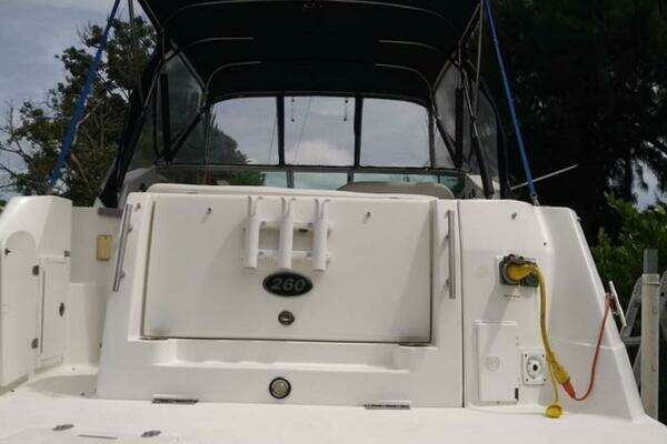 Photo of the 2009 Rinker 280 Express Cruiser