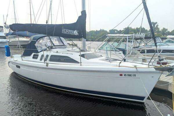 29-ft-Hunter-1996-29.5-Sunny II-Superior Wisconsin United States yacht for sale
