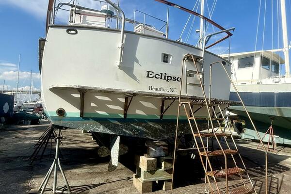 Eclipse  49ft Albin Yacht For Sale