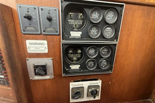 Eclipse  49ft Albin Yacht For Sale