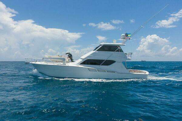 2005 Hatteras 60