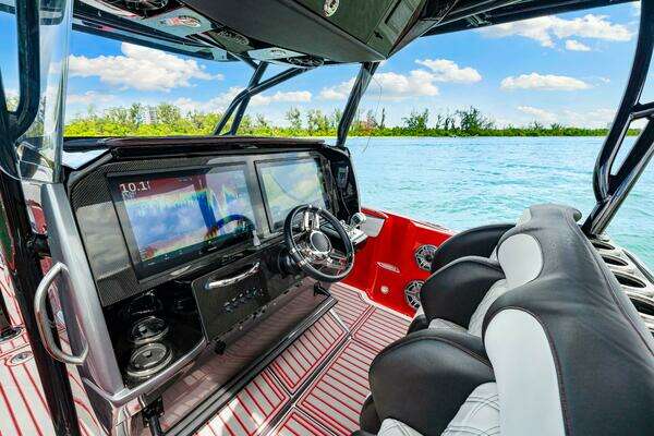 Nor-Tech 390 SS Yacht For Sale