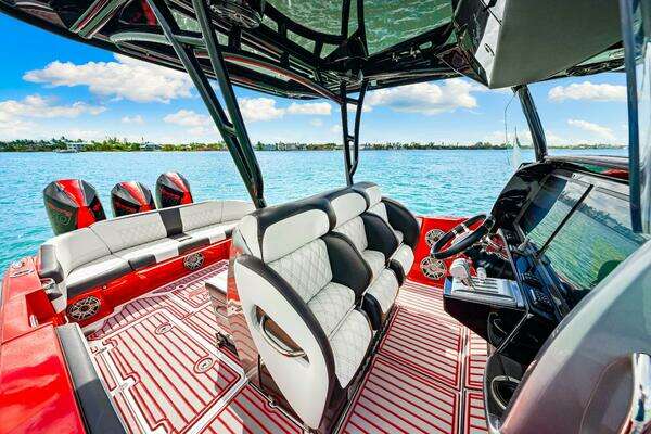 Nor-Tech 390 SS Yacht For Sale