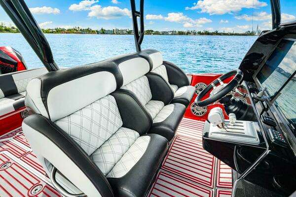 Nor-Tech 390 SS Yacht For Sale