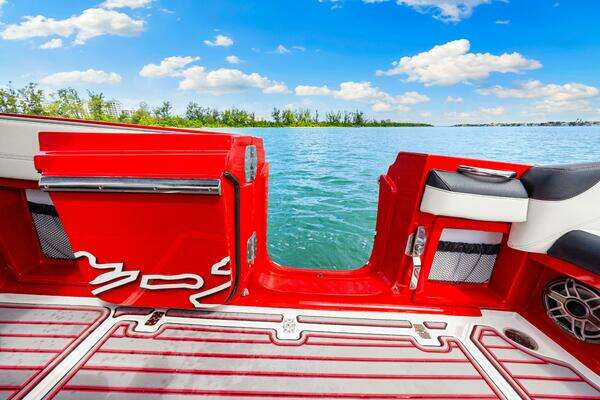 Nor-Tech 390 SS Yacht For Sale