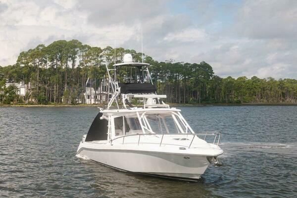 35ft Everglades Yacht For Sale