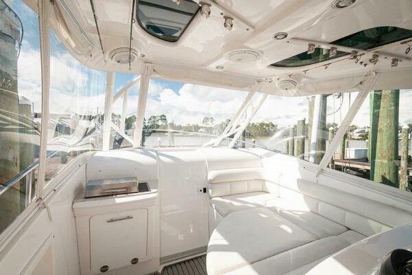 35ft Everglades Yacht For Sale