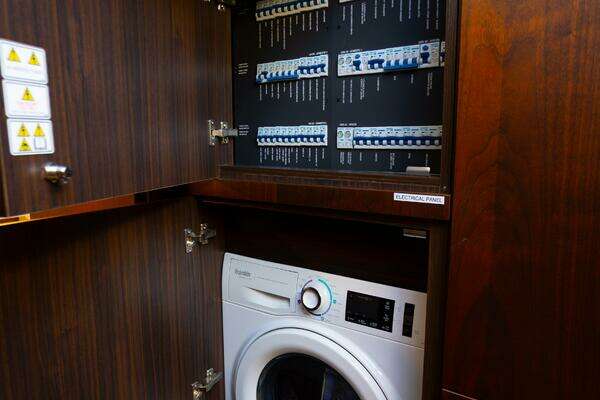 Fairline Squadron 50 Yacht For Sale