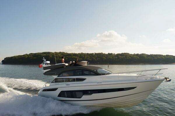 50' Fairline