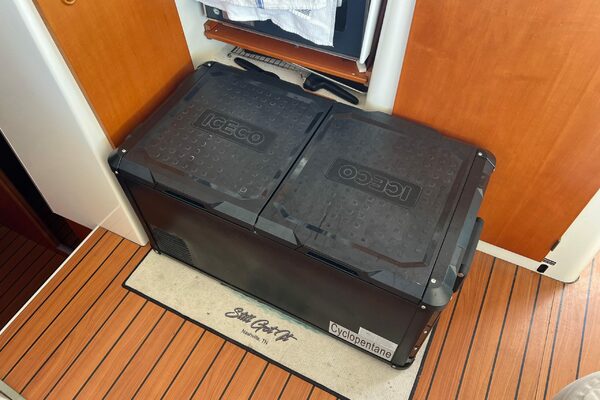 38ft Lagoon Yacht For Sale 38ft Lagoon Yacht For Sale