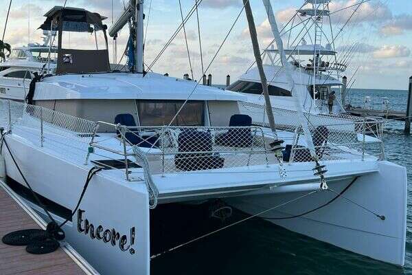 40-ft-Bali-2020-- North Palm Beach    yacht for sale