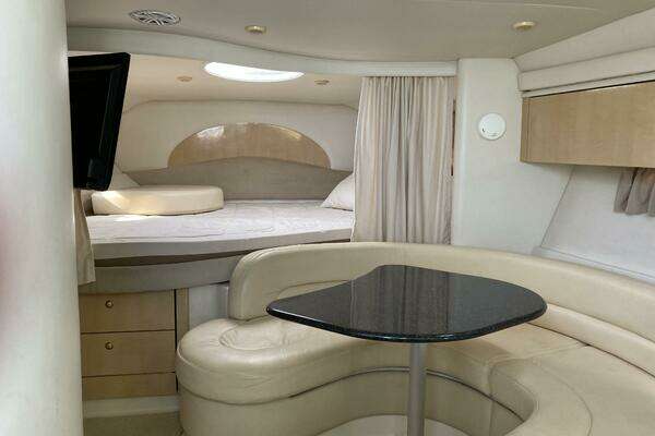 Photo of the 2000 Maxum 3500 SCR "Mare Vita"