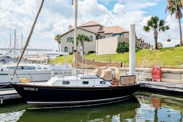 Meltemi IV 25ft Cape Dory Yacht For Sale