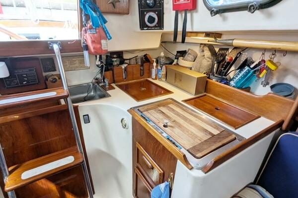 Meltemi IV 25ft Cape Dory Yacht For Sale