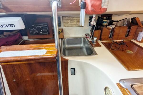 Meltemi IV 25ft Cape Dory Yacht For Sale