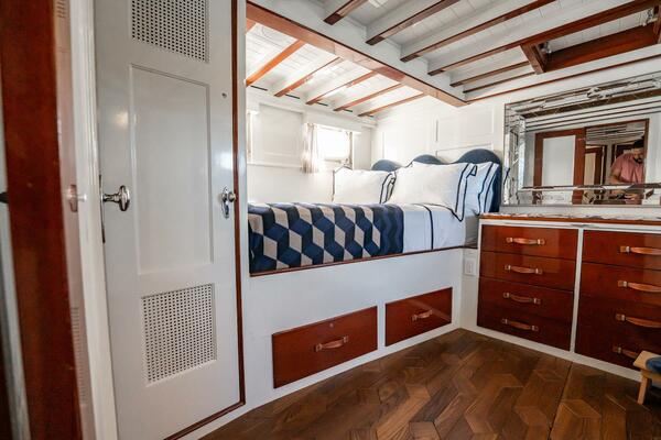 Flying Lady 58ft Trumpy Yacht For Sale