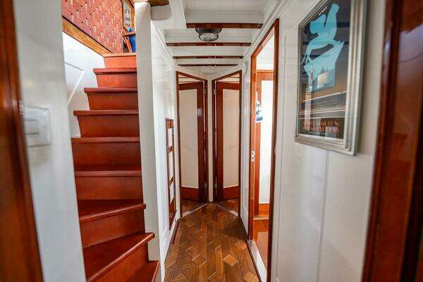 Trumpy 58 Yacht For Sale