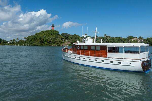 Photo of the 1937 Trumpy 58 "Flying Lady"