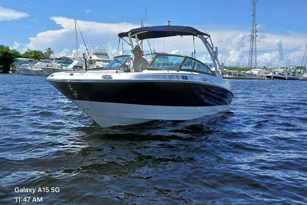 Photo of the 2023 Monterey 225