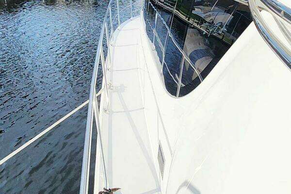 Photo of the 1999 Carver 530 Voyager Pilothouse "Kateri Marie"