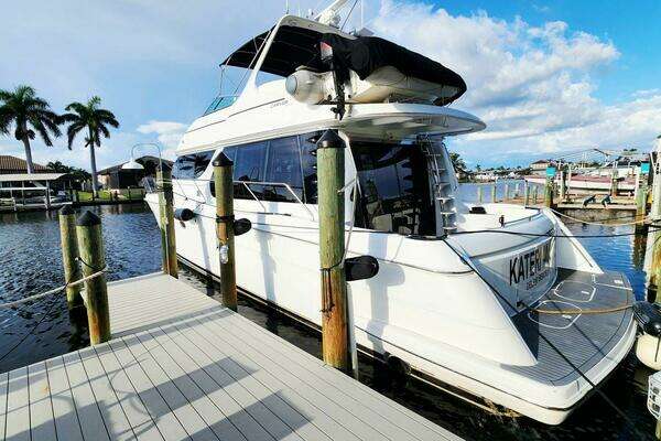 Photo of the 1999 Carver 530 Voyager Pilothouse "Kateri Marie"