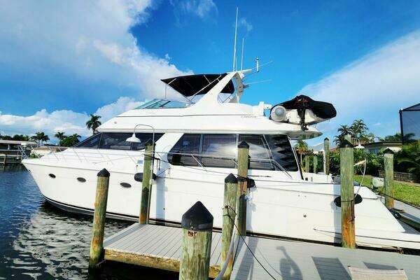 Photo of the 1999 Carver 530 Voyager Pilothouse "Kateri Marie"