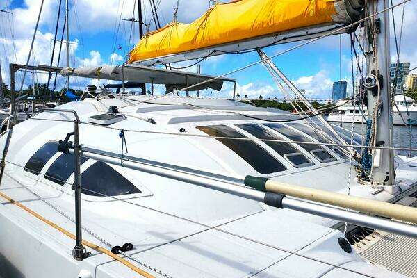 Photo of the 1985 Beneteau Catamaran Twin Keel "SUNJET"