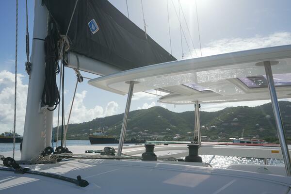 APRES SAIL 42ft Lagoon Yacht For Sale