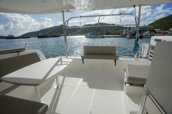 APRES SAIL 42ft Lagoon Yacht For Sale