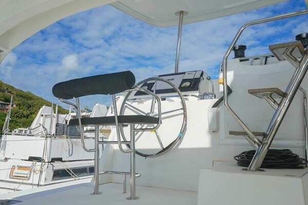APRES SAIL 42ft Lagoon Yacht For Sale