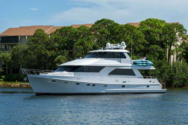 Photo of the 2005 Ocean Alexander 78 Pilothouse "Somewhere In Time"