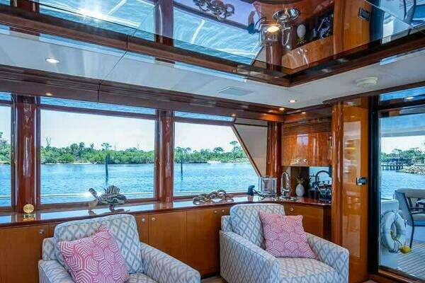 2005 Ocean Alexander 80