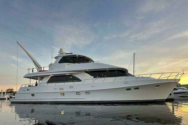 Somewhere In Time 78ft Ocean Alexander Yacht For Sale