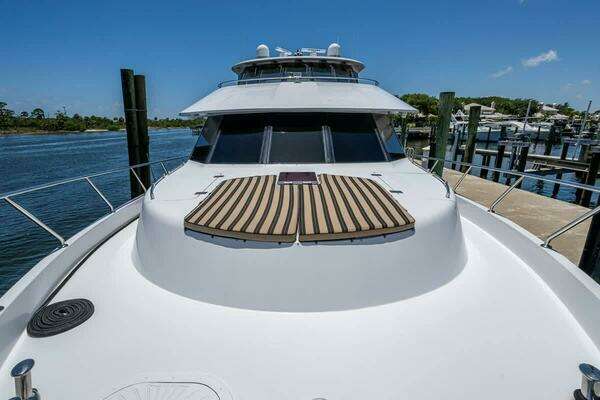 2005 Ocean Alexander 80