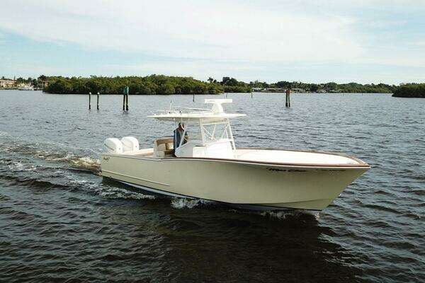 34-ft-Bonadeo-2009-34 Cuddy-DASHER-Stuart Florida United States yacht for sale