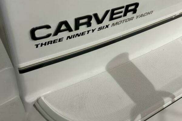 2003 Carver 40
