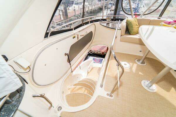 Meridian 441 Sedan Yacht For Sale