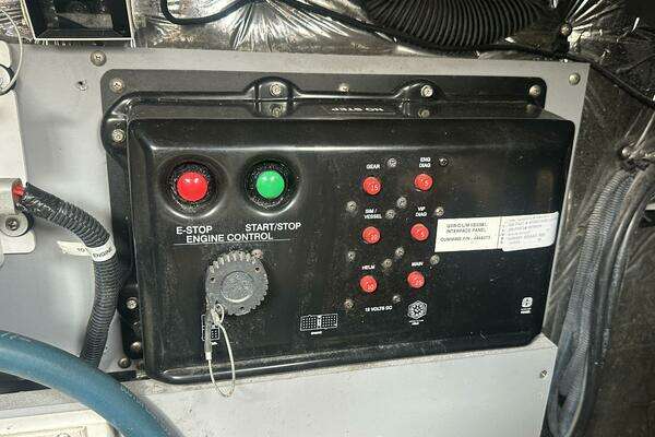 Meridian 441 Sedan Yacht For Sale