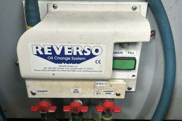 Meridian 441 Sedan Yacht For Sale