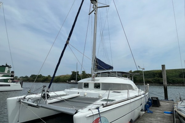 38-ft-Lagoon-2004-Lagoon 380-NAMASTE-Bridgeport United States yacht for sale