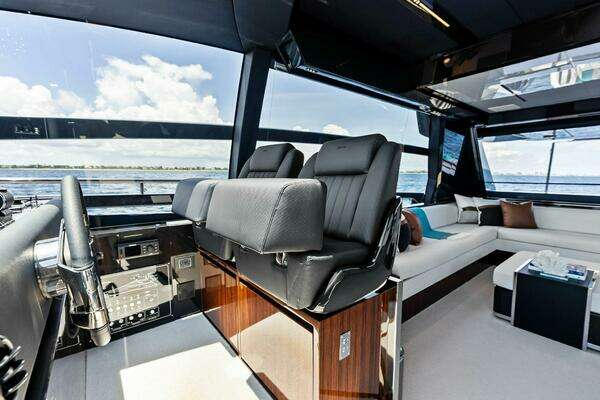 2024 Riva 76