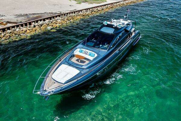 2024 Riva 76