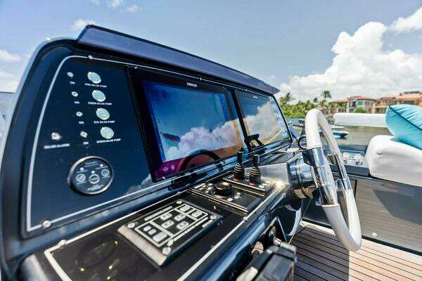 2024 Riva 76