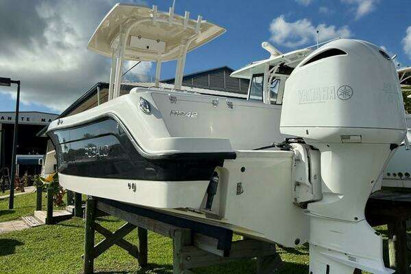 Photo of the 2015 Robalo 