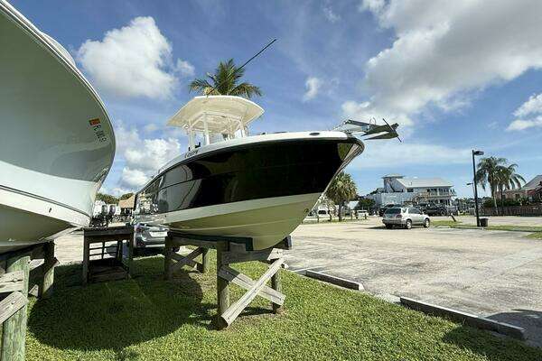 Photo of the 2015 Robalo 