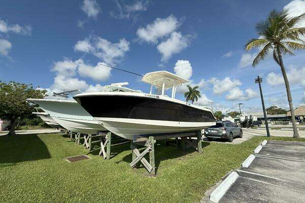 Photo of the 2015 Robalo 