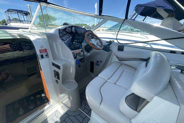 Photo of the 2004 Doral 280 Prestancia