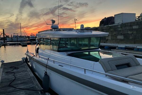 37ft Axopar Yacht For Sale