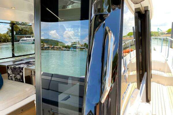 Jeanneau Merry Fisher 1095 Fly Yacht For Sale