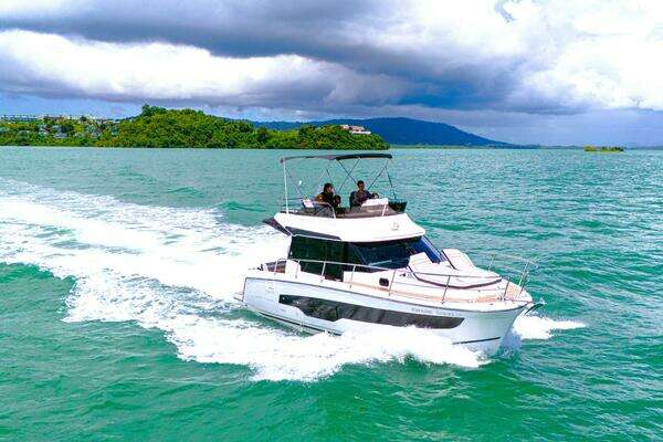 35-ft-Jeanneau-2024-Merry Fisher 1095 Fly-Pong Sang-Phuket Thailand yacht for sale